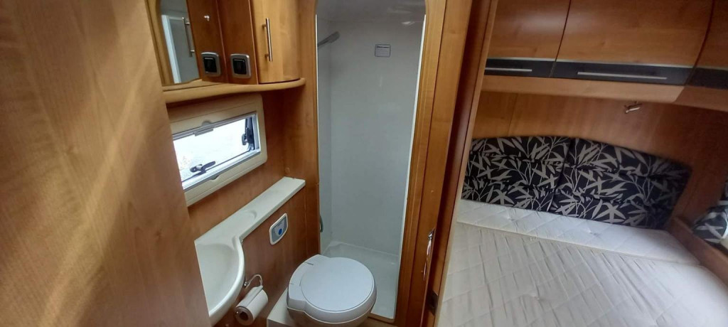 AUTO-TRAIL CHEROKEE