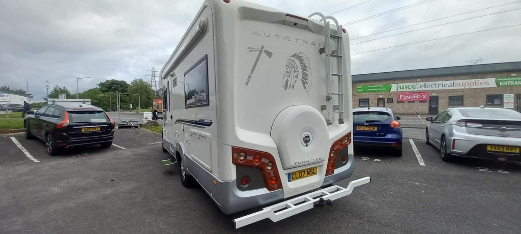 AUTO-TRAIL CHEROKEE