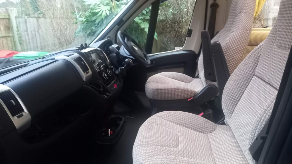 AUTO-TRAIL APACHE 632