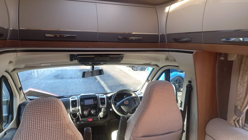 AUTO-TRAIL APACHE 632