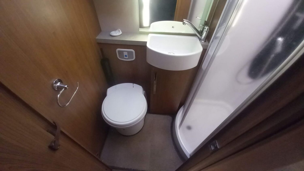 AUTO-TRAIL APACHE 632