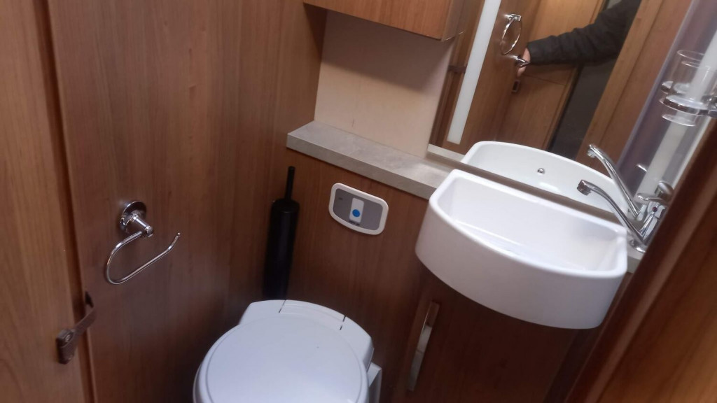 AUTO-TRAIL APACHE 632