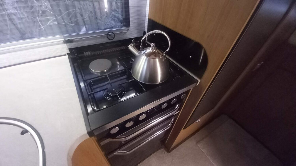 AUTO-TRAIL APACHE 632