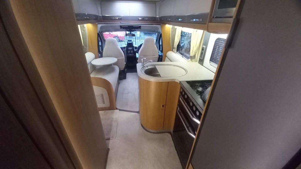 AUTO-TRAIL APACHE 632