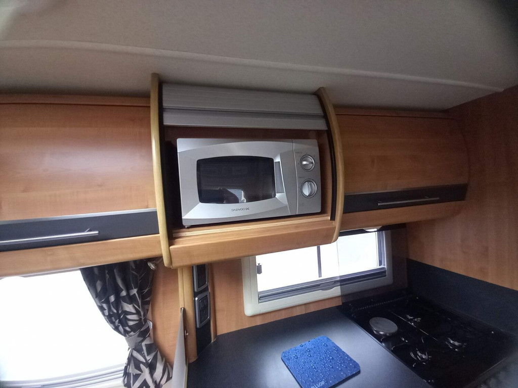 AUTO-TRAIL CHEROKEE