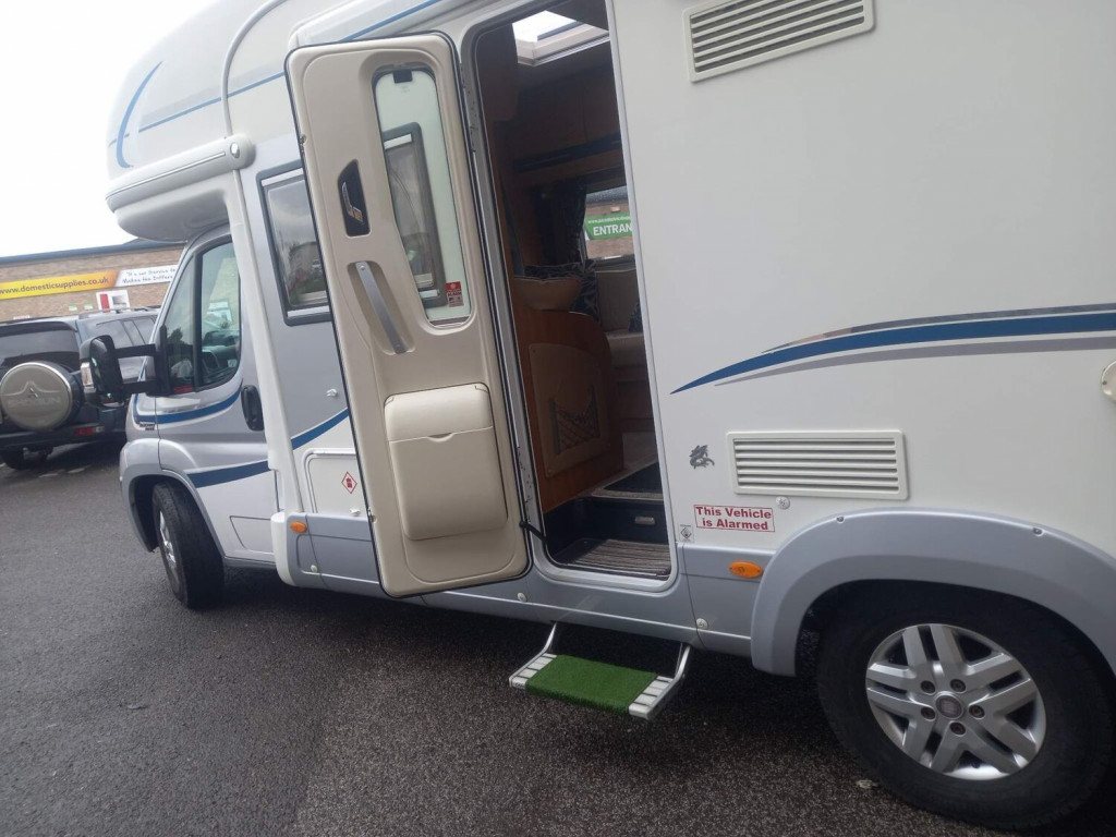 AUTO-TRAIL CHEROKEE