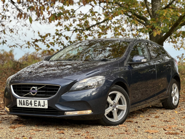 VOLVO V40 1.6 D2 ES