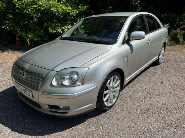 TOYOTA AVENSIS 2.0 VVT-i T Spirit