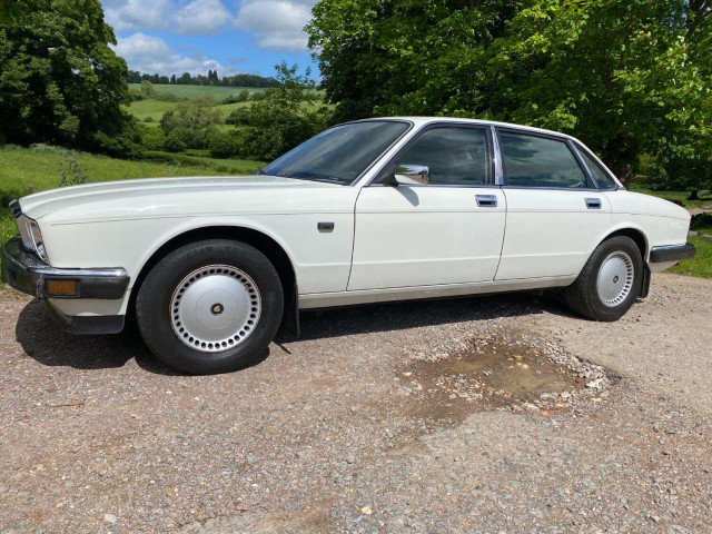 JAGUAR XJ 2.9