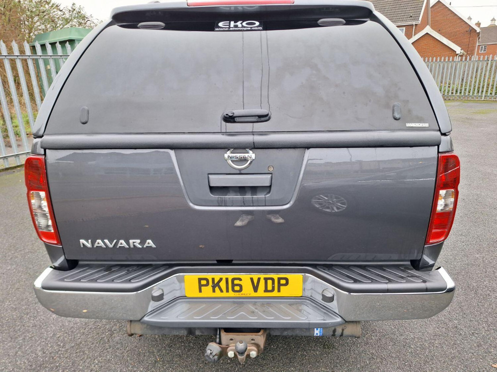 NISSAN NAVARA