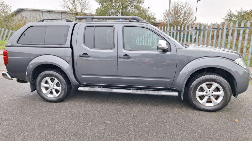NISSAN NAVARA