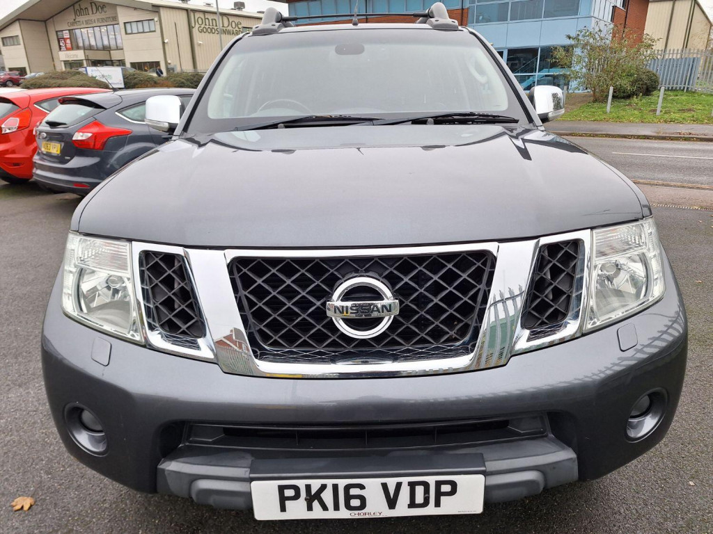 NISSAN NAVARA