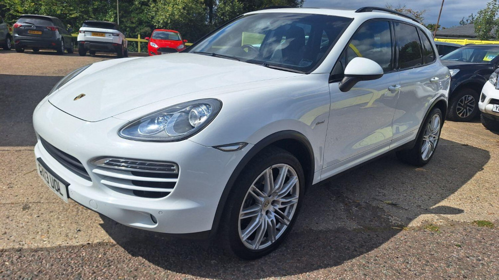 PORSCHE CAYENNE