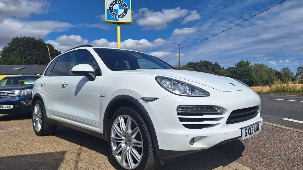 PORSCHE CAYENNE