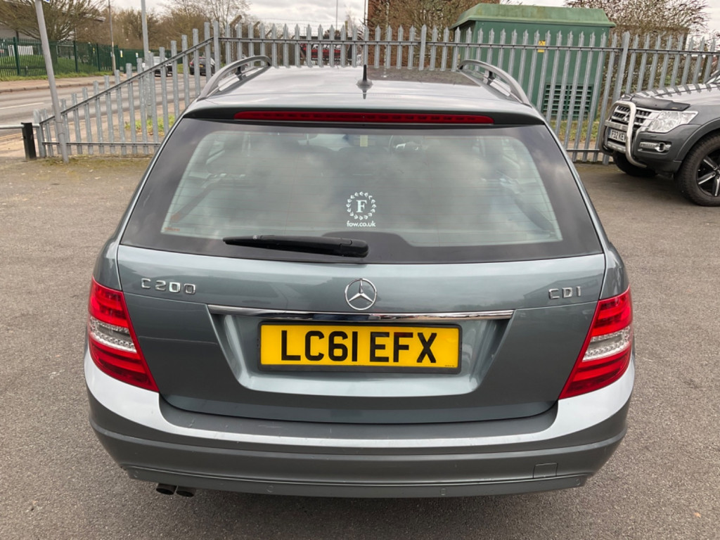 MERCEDES-BENZ C CLASS