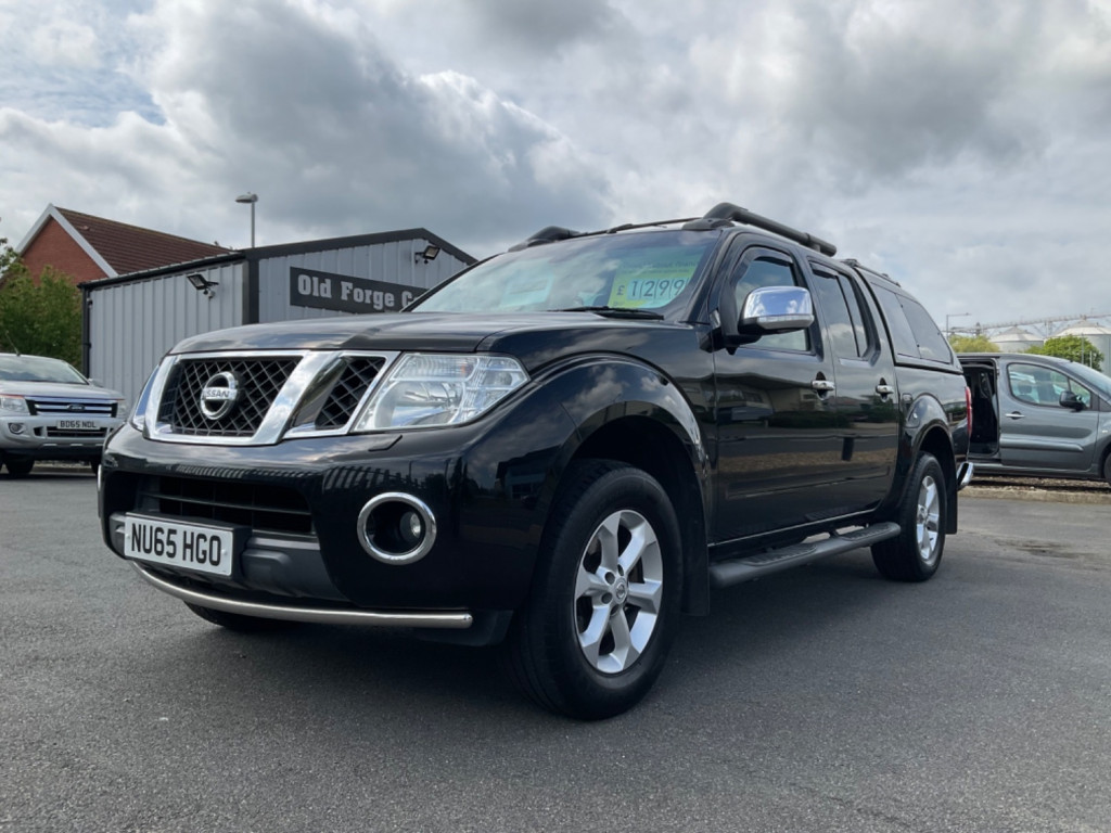 NISSAN NAVARA