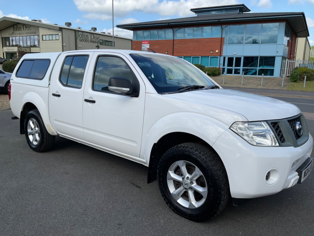 NISSAN NAVARA