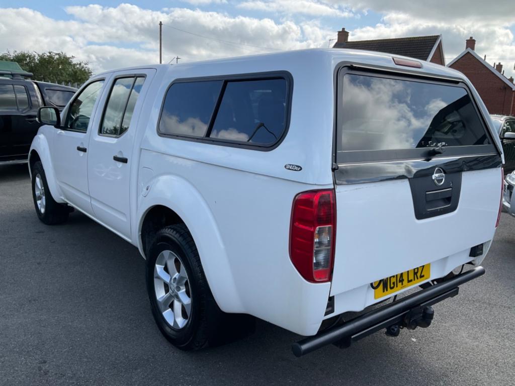 NISSAN NAVARA
