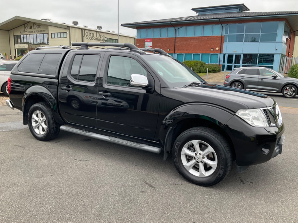 NISSAN NAVARA
