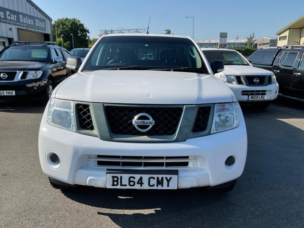 NISSAN NAVARA