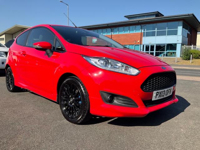 FORD FIESTA TITANIUM