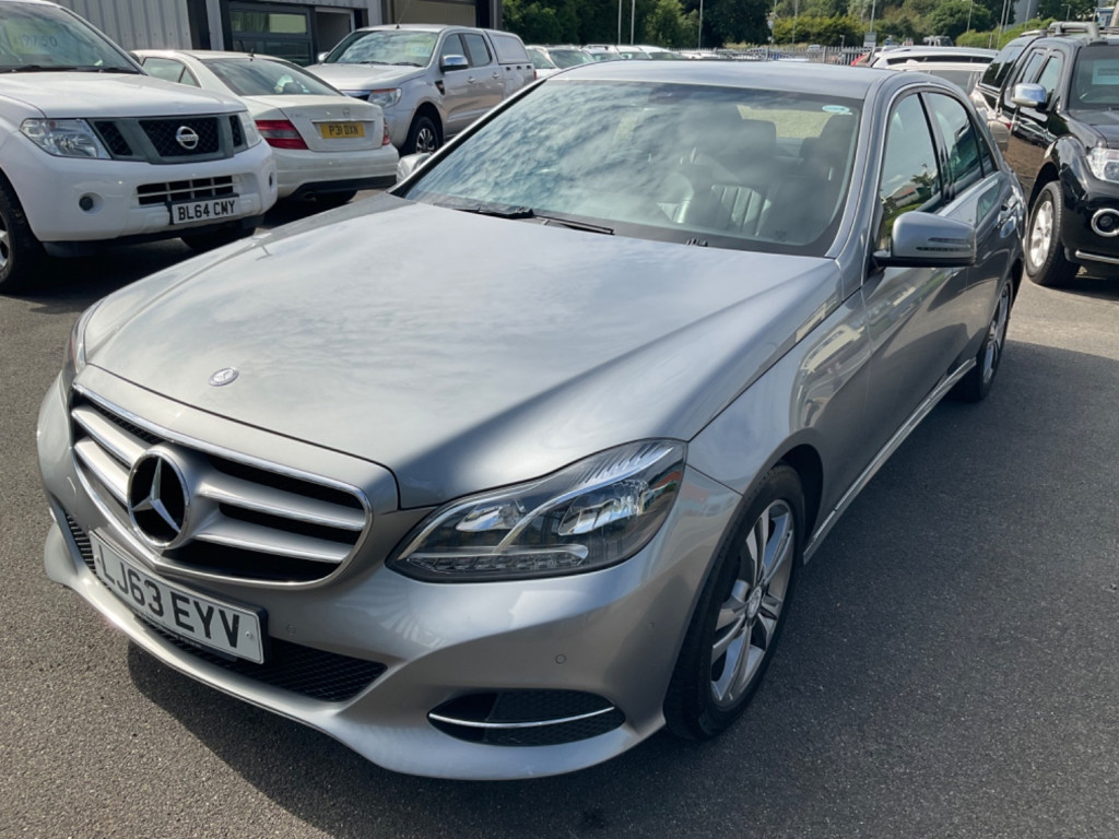 MERCEDES-BENZ E CLASS