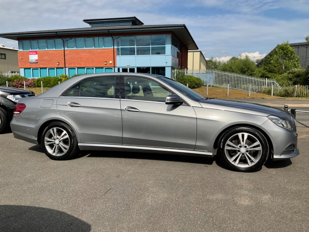 MERCEDES-BENZ E CLASS