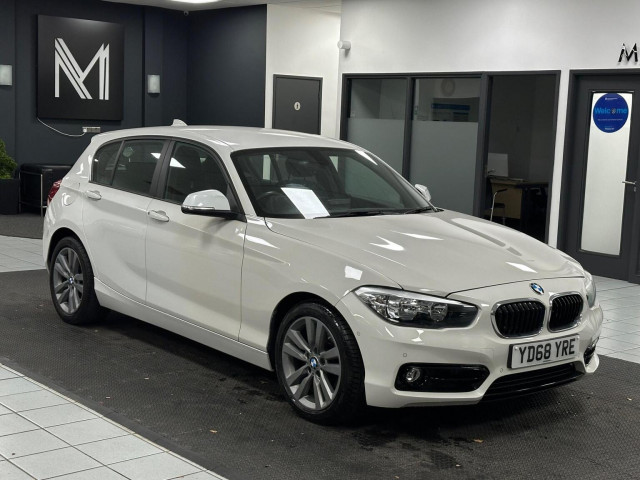 BMW 1 SERIES