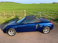 TOYOTA MR2