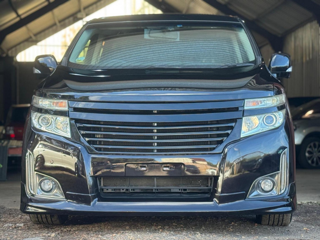 NISSAN ELGRAND
