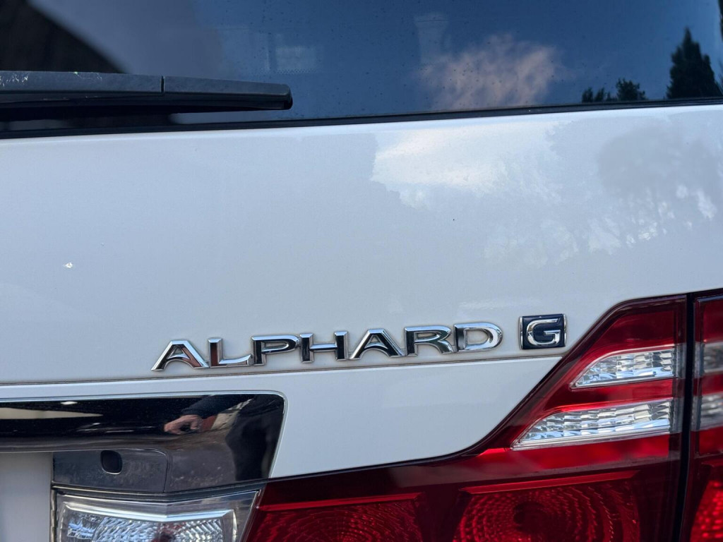 TOYOTA ALPHARD