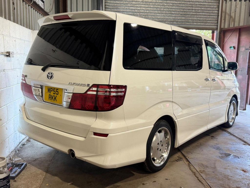 TOYOTA ALPHARD