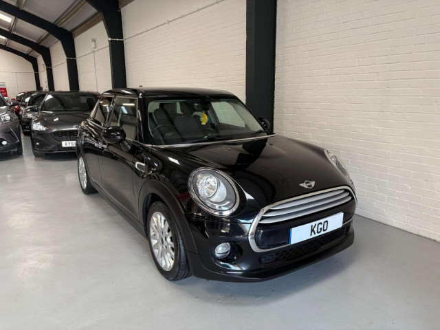 MINI HATCH 1.5 Cooper Euro 6 (s/s) 5dr (2014/64)