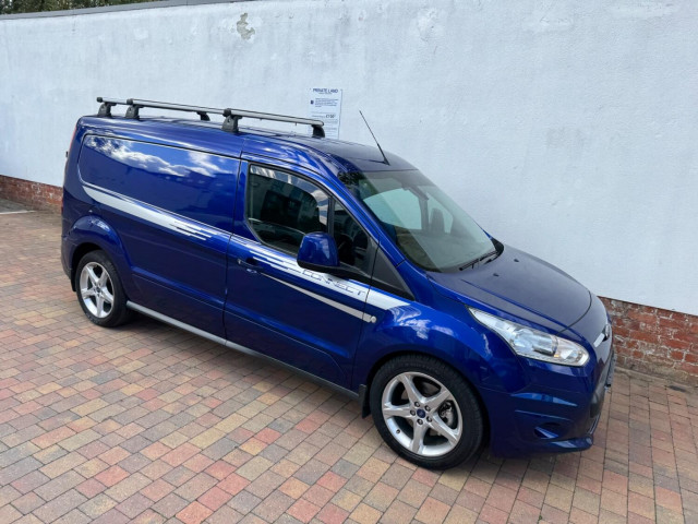 FORD TRANSIT CONNECT 1.5 TDCi 240 L2 Limited 