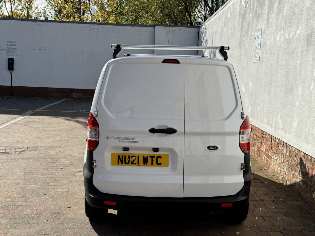 FORD TRANSIT COURIER