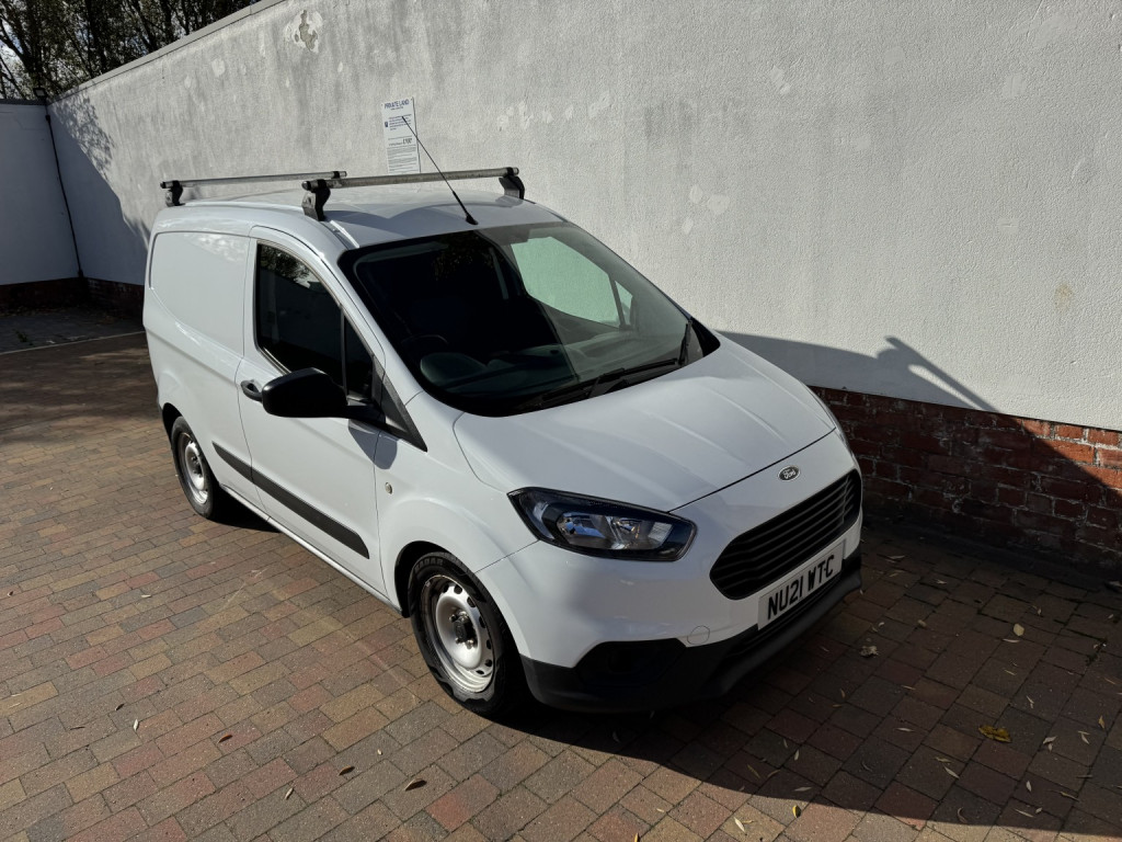 FORD TRANSIT COURIER