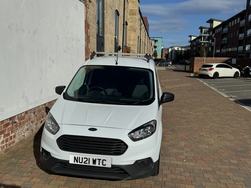 FORD TRANSIT COURIER