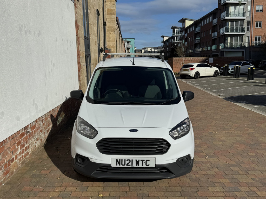 FORD TRANSIT COURIER