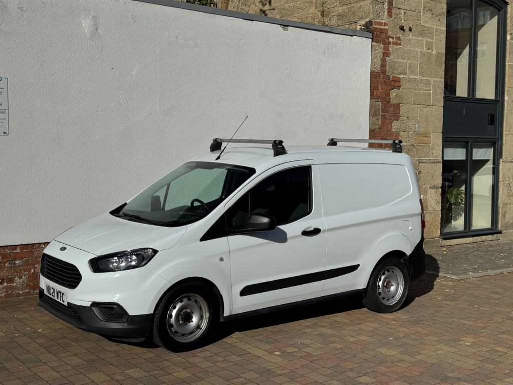 FORD TRANSIT COURIER