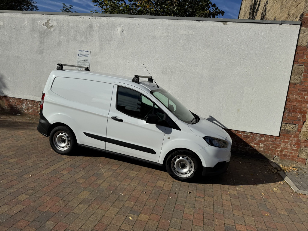 FORD TRANSIT COURIER