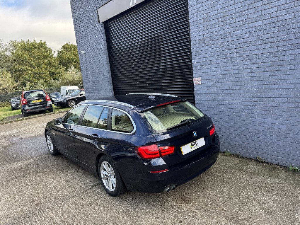 BMW 5 SERIES