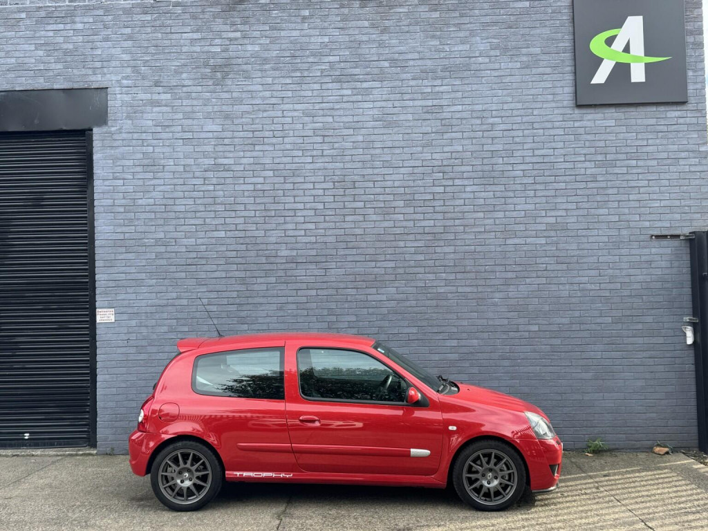 RENAULT CLIO