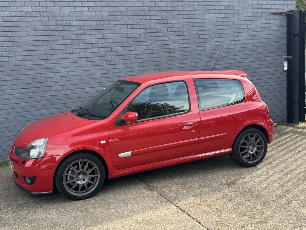 RENAULT CLIO