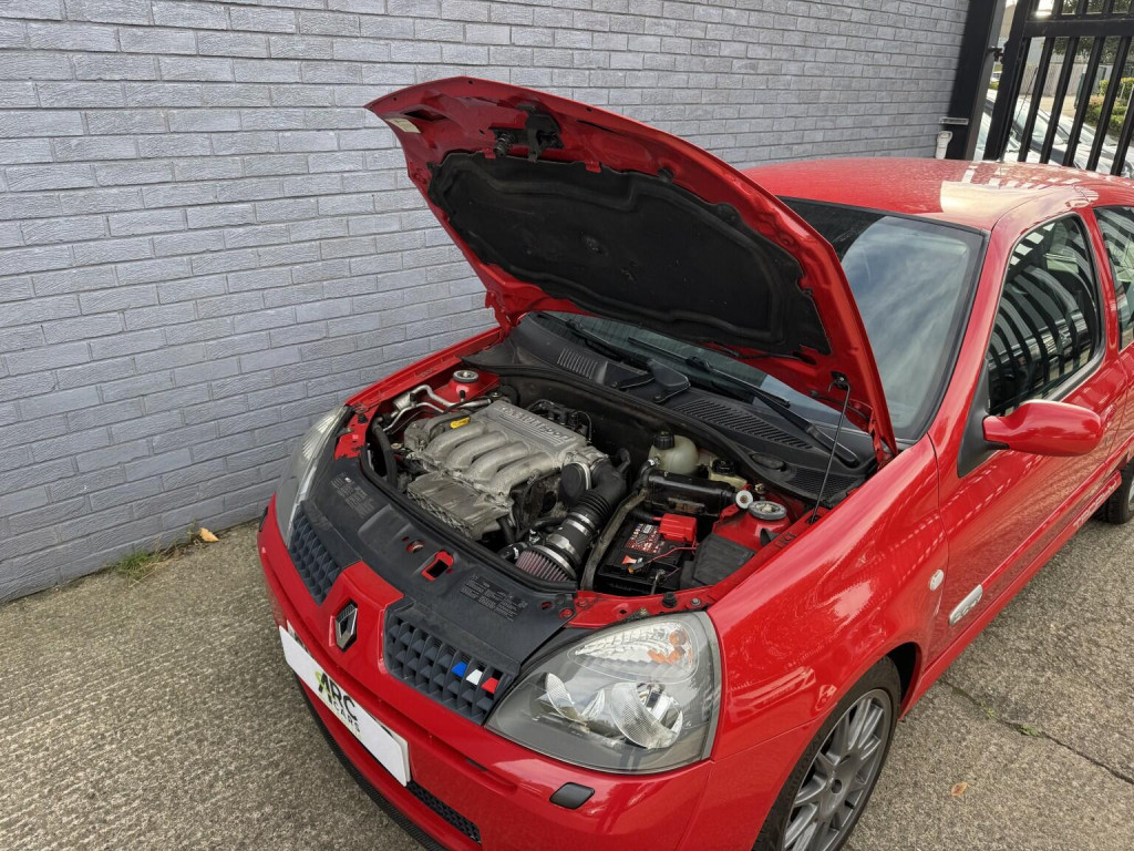 RENAULT CLIO