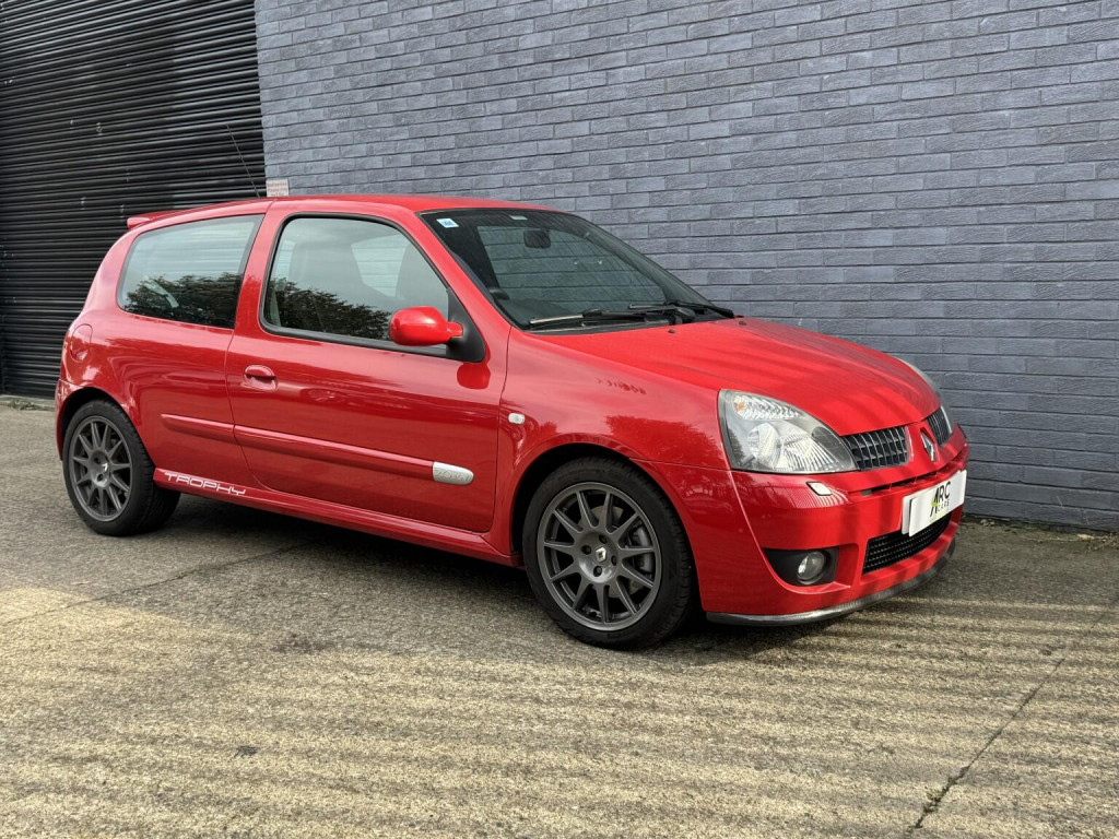 RENAULT CLIO