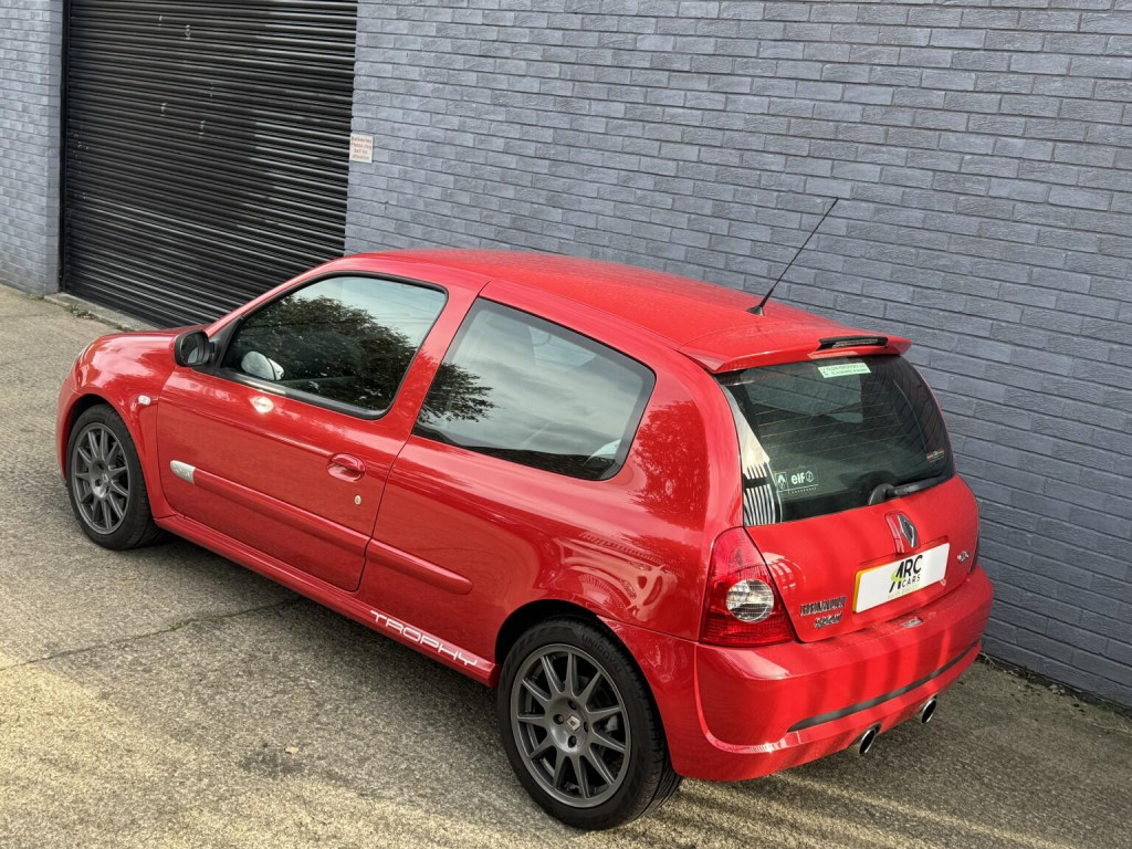 RENAULT CLIO