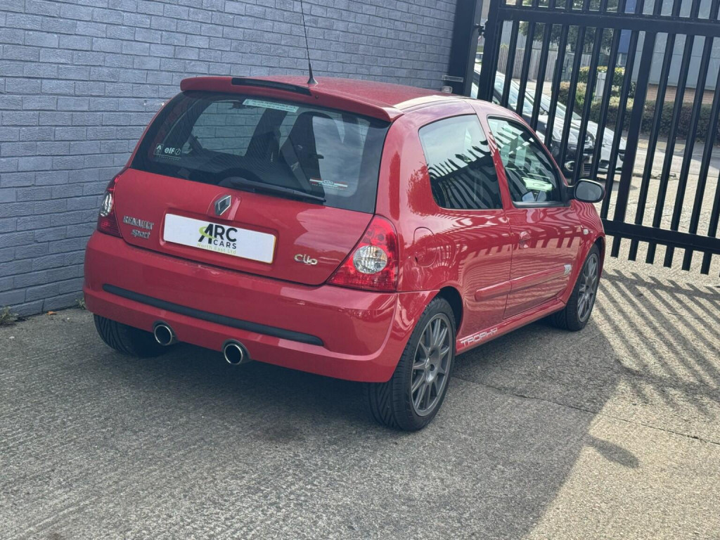 RENAULT CLIO