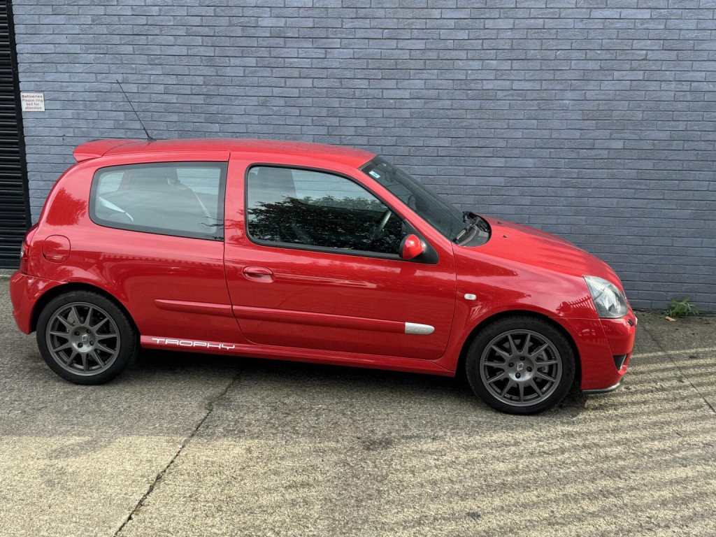 RENAULT CLIO