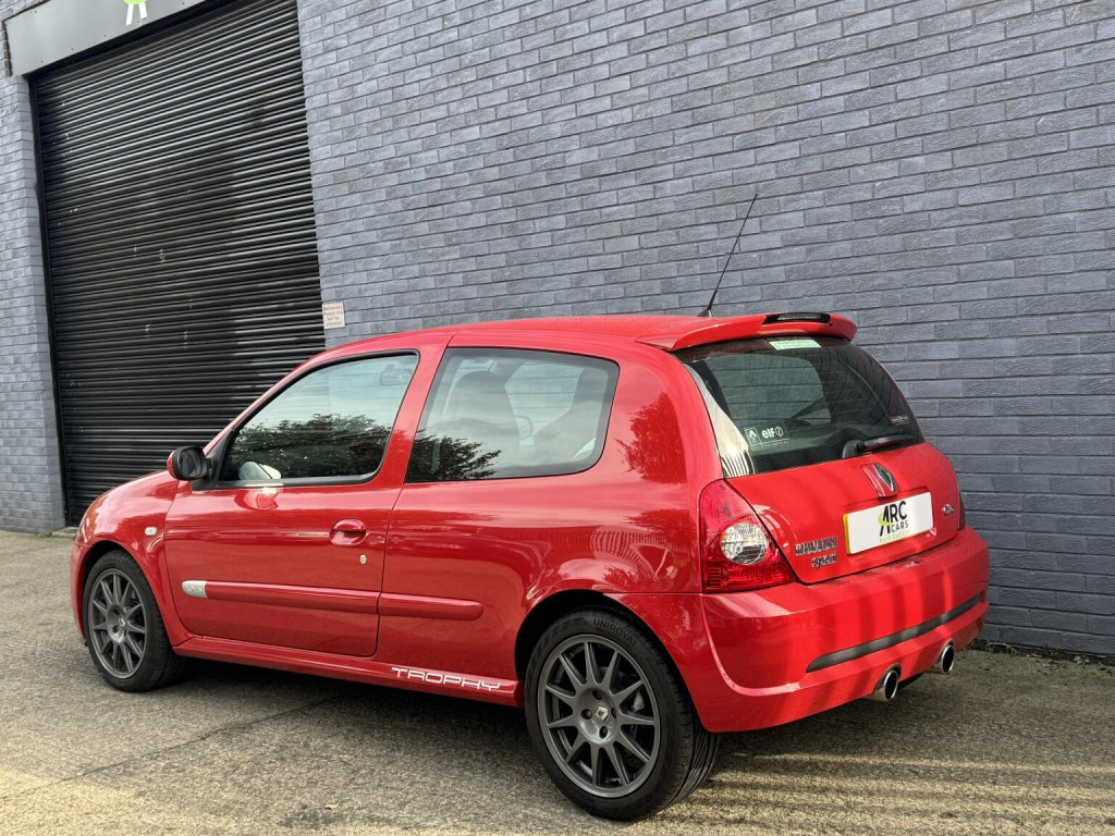 RENAULT CLIO