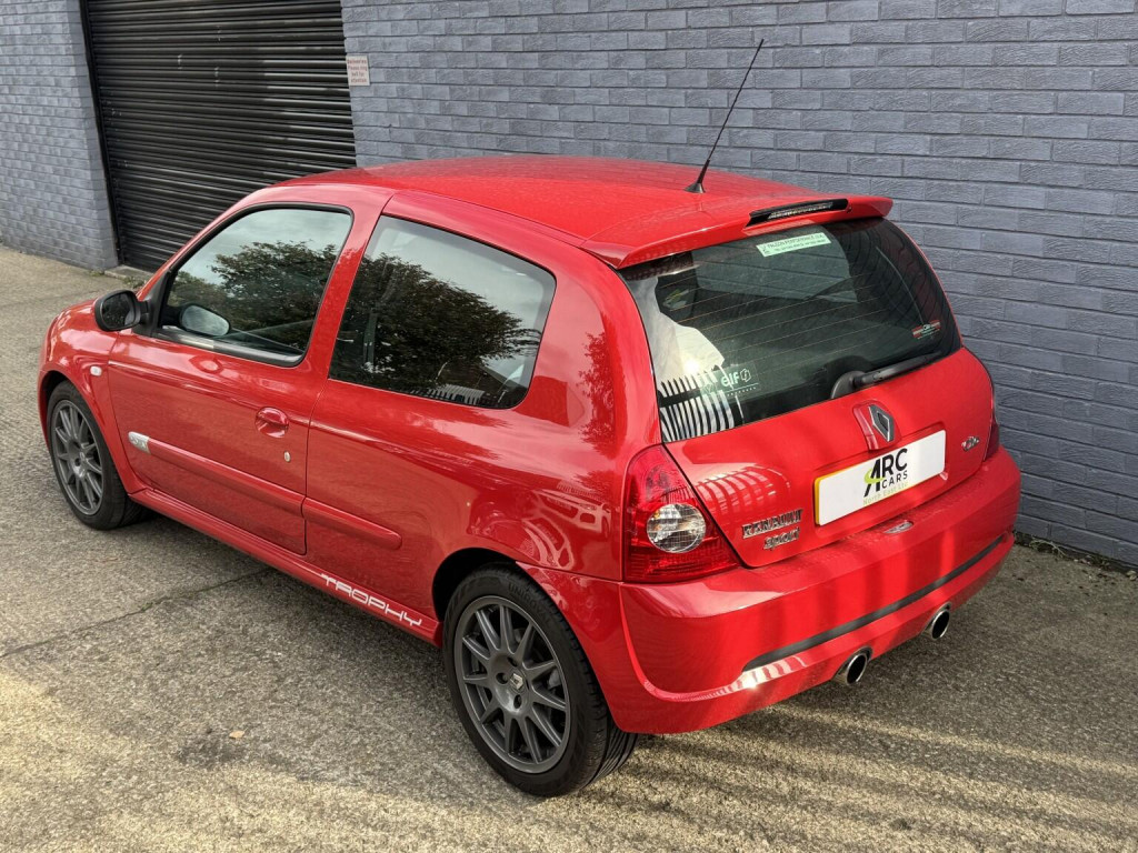 RENAULT CLIO